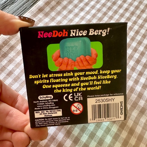 NeeDoh NICE Berg Squeeze - NEW - Picture 5 of 5